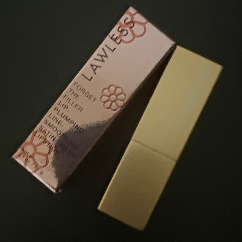 LAWLESS Forget the Filler Lip Plumping Lipstick Little Lady Daisy - Picture 4 of 5